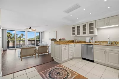 500 Treasure Island Causeway #205, Treasure Island, FL 33706 - Photo 5