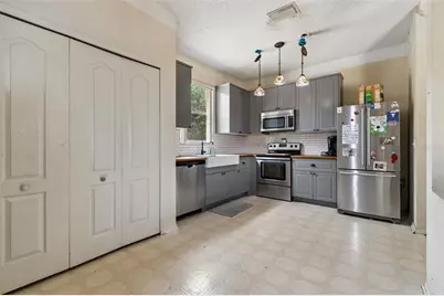 912 Grand Canyon Drive, Valrico, FL 33594 - Photo 9