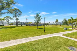 4720 Locust St NE, Saint Petersburg, FL 33703 - Photo 25