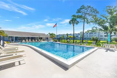4720 Locust Street NE #116, Saint Petersburg, FL 33703 - Photo 5