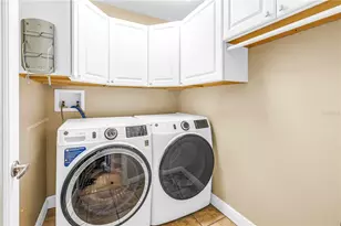 409 Barcelona Dr, Saint Petersburg, FL 33716 - Photo 25
