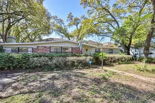 3214 W Coachman Ave, Tampa, FL 33611 - Photo 1