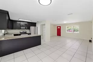 9707 N Mary Ave, Tampa, FL 33612 - Photo 9