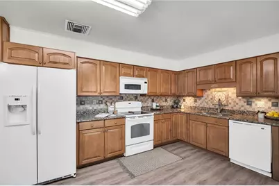 6820 South Shamrock Road, Tampa, FL 33616 - Photo 33