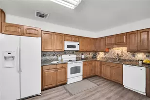 6820 S Shamrock Rd, Tampa, FL 33616 - Photo 33