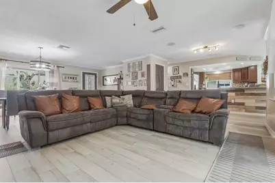 1387 S Disston Avenue, Tarpon Springs, FL 34689 - Photo 9