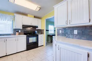 228 Tarpon Ln, Oldsmar, FL 34677 - Photo 19