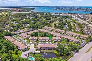 11235 Kapok Grand Cir, Madeira Beach, FL 33708 - Photo 33