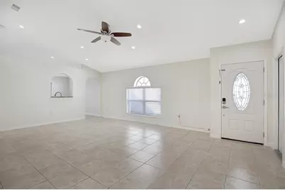 13715 Gentle Woods Avenue, Riverview, FL 33569 - Photo 3