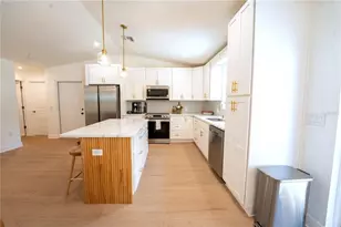 7979 48th Ave N, Saint Petersburg, FL 33709 - Photo 5