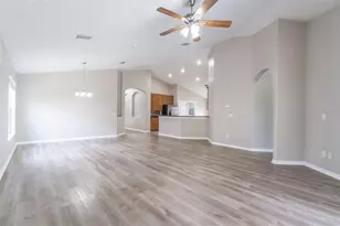 6806 Guilford Crest Dr, Apollo Beach, FL 33572 - Photo 11