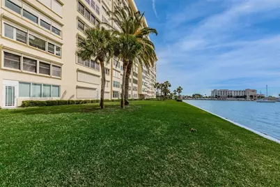 4525 Cove Circle #1207, Saint Petersburg, FL 33708 - Photo 39