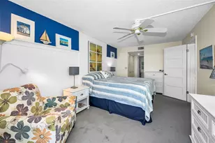 4525 Cove Cir, Saint Petersburg, FL 33708 - Photo 5