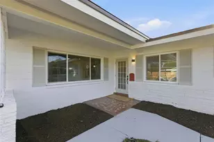 6801 Pinellas Point Dr S, Saint Petersburg, FL 33712 - Photo 13