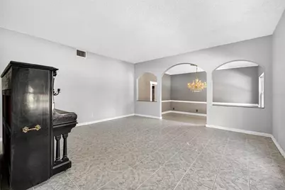 305 Bannockburn Avenue, Temple Terrace, FL 33617 - Photo 29