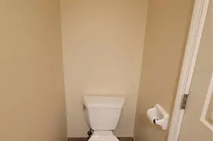 260 15th Ave NE, Saint Petersburg, FL 33704 - Photo 11