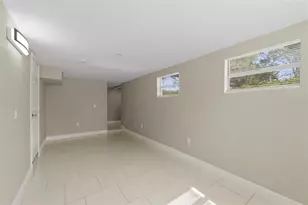 10220 N 23rd St, Tampa, FL 33612 - Photo 19