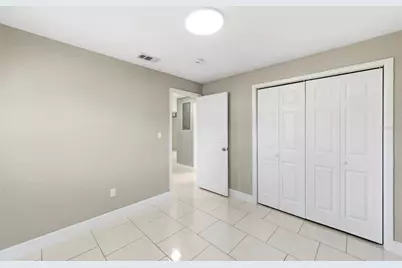 10220 N 23rd Street, Tampa, FL 33612 - Photo 33