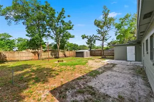 10220 N 23rd St, Tampa, FL 33612 - Photo 37