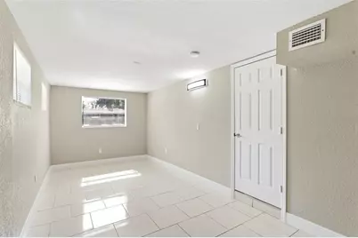 10220 N 23rd Street, Tampa, FL 33612 - Photo 21