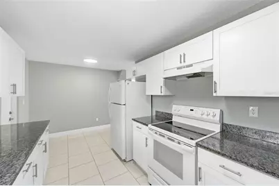 10220 N 23rd Street, Tampa, FL 33612 - Photo 17