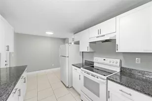 10220 N 23rd St, Tampa, FL 33612 - Photo 17