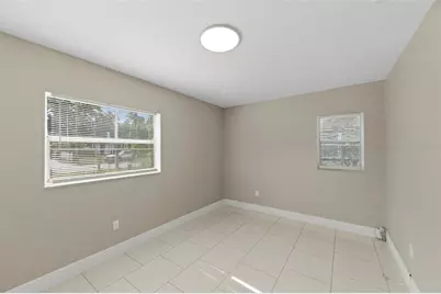 10220 N 23rd Street, Tampa, FL 33612 - Photo 27