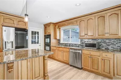 8404 Blackstone Court, Tampa, FL 33615 - Photo 13