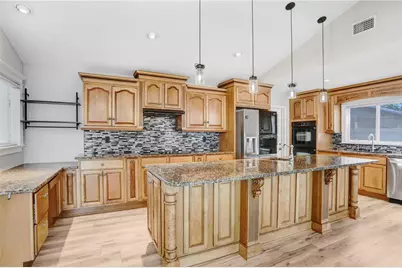 8404 Blackstone Court, Tampa, FL 33615 - Photo 7