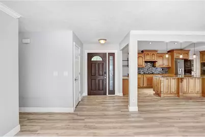 8404 Blackstone Court, Tampa, FL 33615 - Photo 5