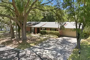 13808 Cherry Brook Ln, Tampa, FL 33618 - Photo 5