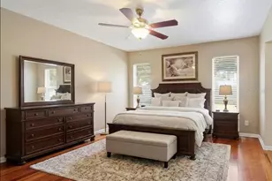 13808 Cherry Brook Ln, Tampa, FL 33618 - Photo 23