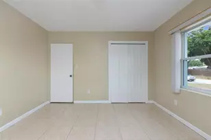4218 24th Ave N, Saint Petersburg, FL 33713 - Photo 17