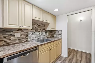 2366 E Mall Drive #403, Fort Myers, FL 33901 - Photo 13