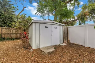 9579 Golden Grove St, Seminole, FL 33772 - Photo 35