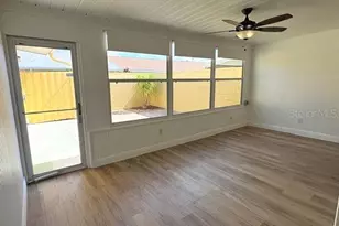 1005 Rickenbacker Dr, Sun City Center, FL 33573 - Photo 15