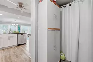 225 Country Club Dr, Largo, FL 33771 - Photo 43