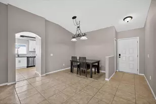 12015 Cedarfield Dr, Riverview, FL 33579 - Photo 5
