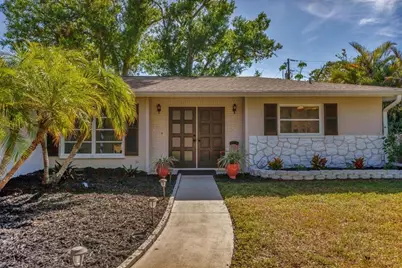 448 Redwood Road, Venice, FL 34293 - Photo 3