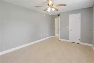 7614 Nacido Ct, Tampa, FL 33615 - Photo 13