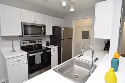 10265 Gandy Boulevard N #1002, Saint Petersburg, FL 33702 - Photo 5