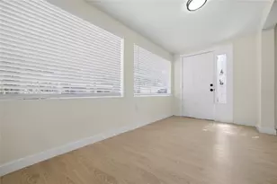 714 E 137th Ave, Tampa, FL 33613 - Photo 5