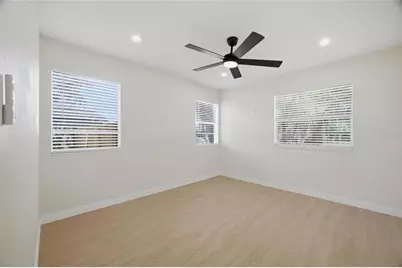 714 E 137th Avenue, Tampa, FL 33613 - Photo 21