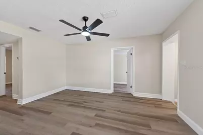 2540 W Knollwood Street, Tampa, FL 33614 - Photo 5