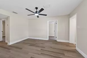 2540 W Knollwood St, Tampa, FL 33614 - Photo 5