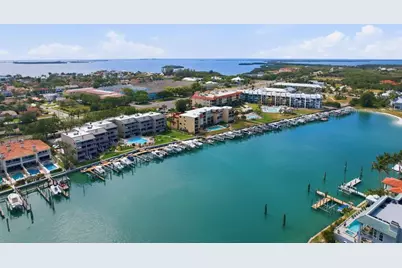 1060 Pinellas Bayway S #204, Tierra Verde, FL 33715 - Photo 9