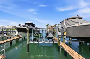 1060 Pinellas Bayway S, Tierra Verde, FL 33715 - Photo 5