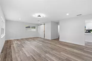 3084 Spirea St, Sarasota, FL 34231 - Photo 21