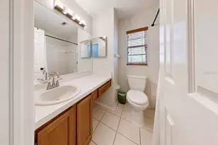 2316 Fletchers Point Cir, Tampa, FL 33613 - Photo 37