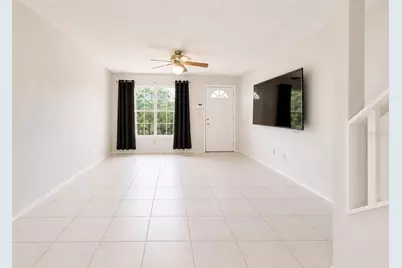 2316 Fletchers Point Circle, Tampa, FL 33613 - Photo 7